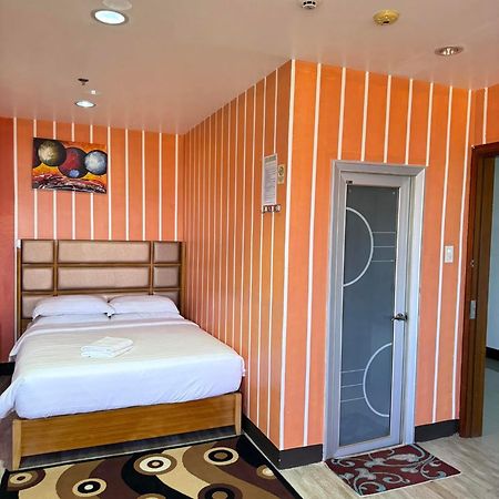 Jeamco Royal Hotel-Palawan Puerto Princesa Zewnętrze zdjęcie