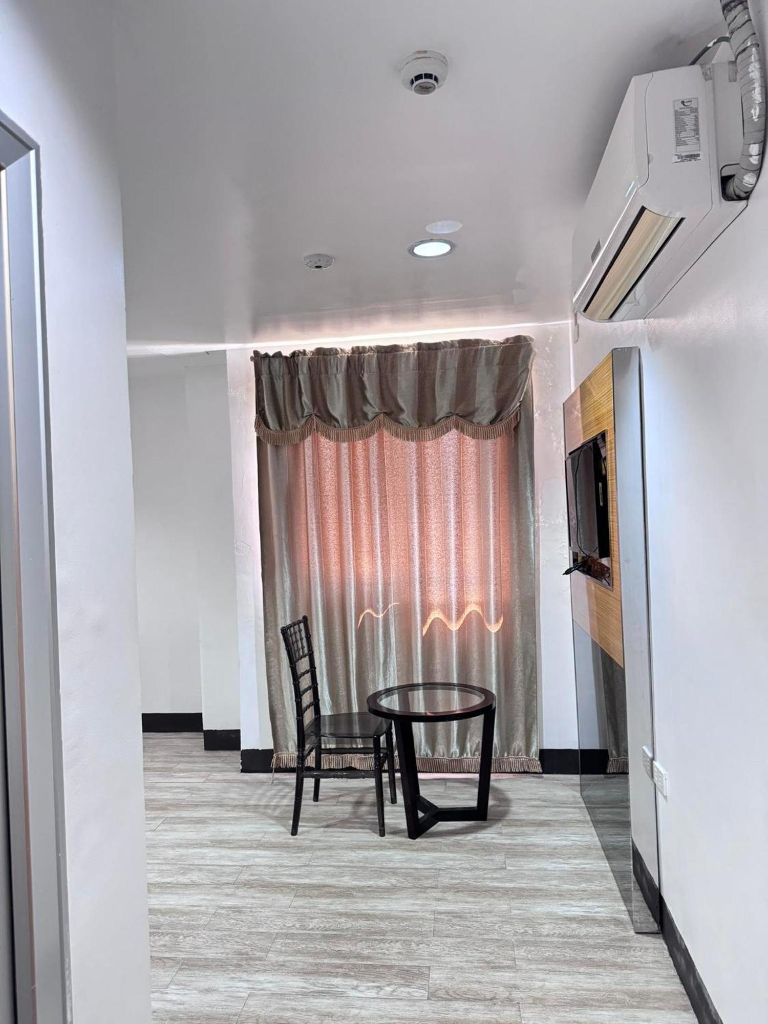 Jeamco Royal Hotel-Palawan Puerto Princesa Zewnętrze zdjęcie